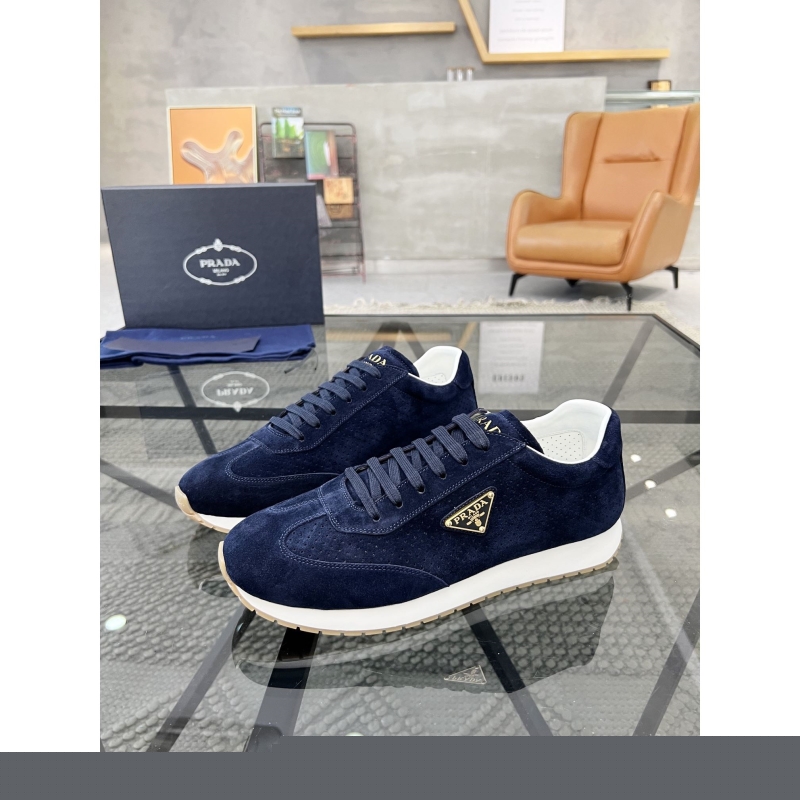 Pra*a casual shoes